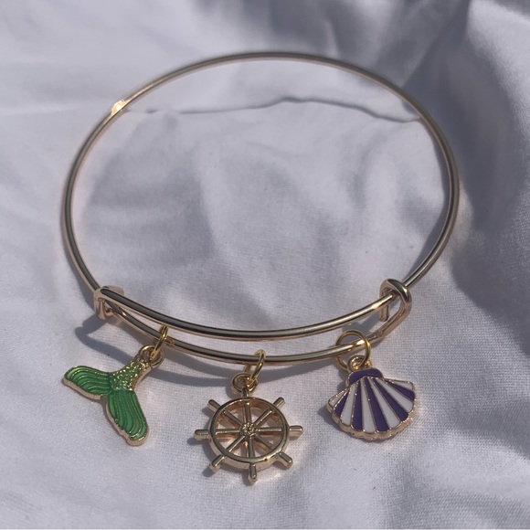 Brand New! Handmade! Adjustable Charm Bracelet - Picture 4 of 4